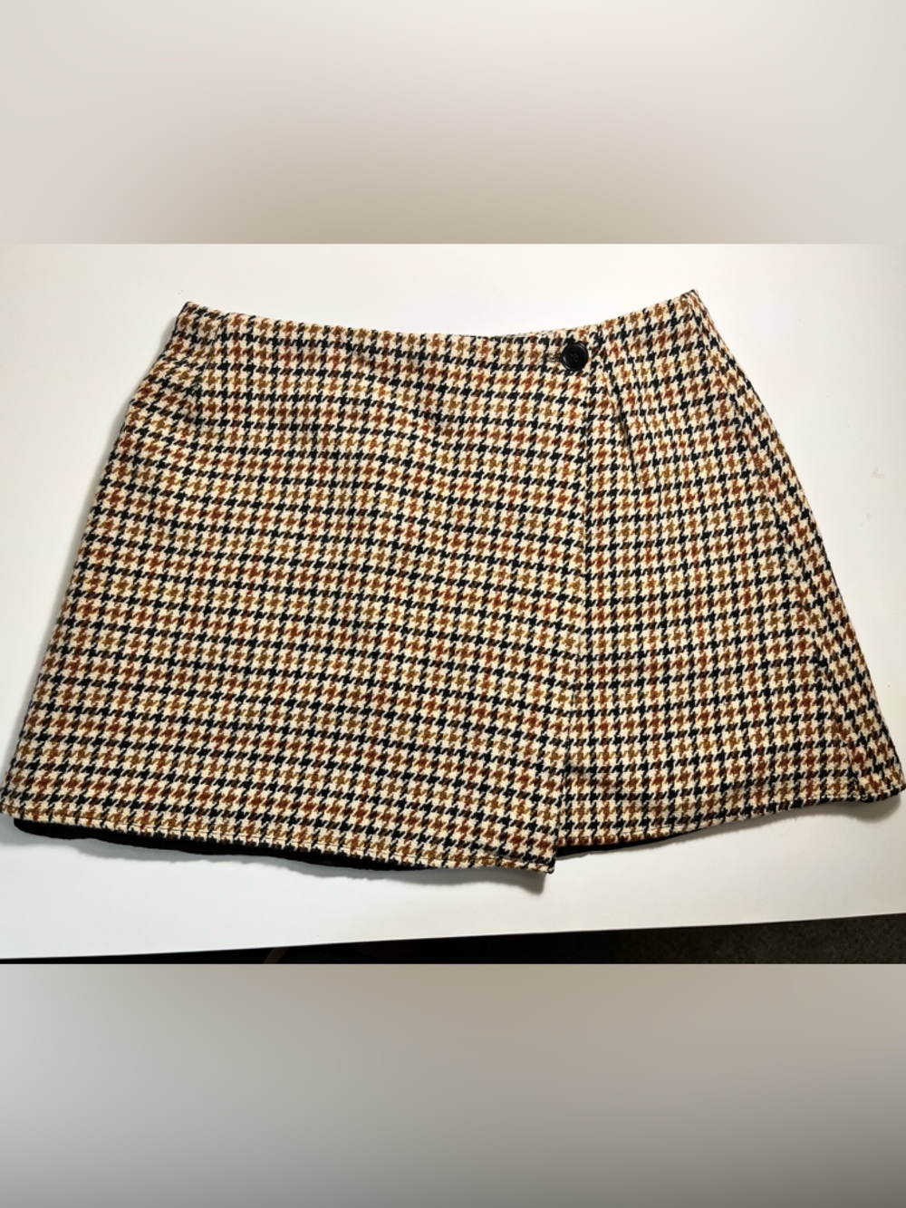 Vintage Mini Houndstooth Skirt in Black, Brown & Cream